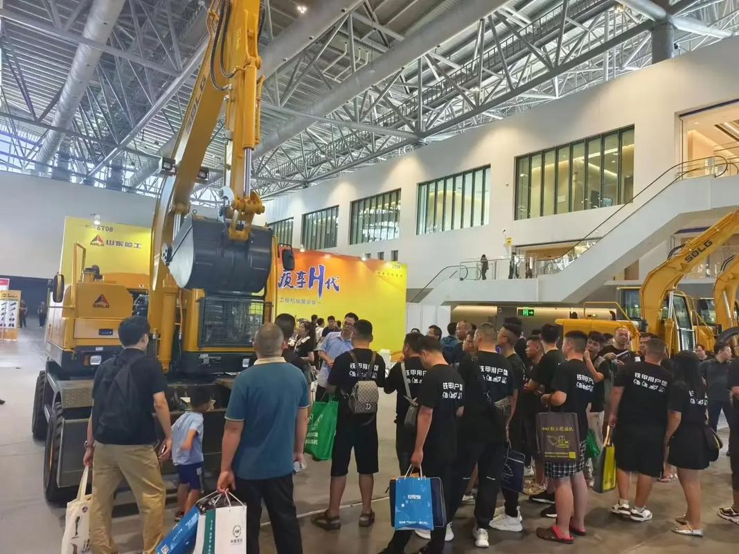 上熱門 廈門工程機械展 山東臨工～展位號6t08